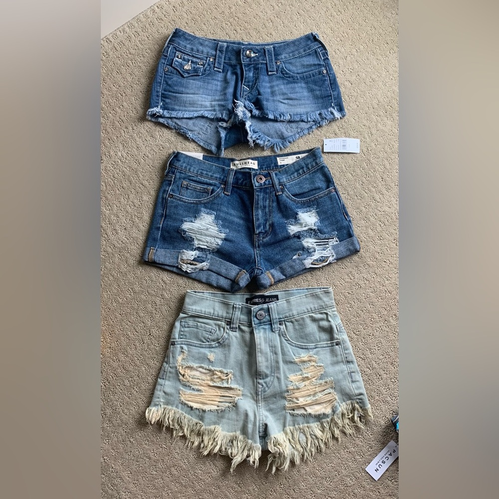 Bundle of 3 Jean shorts.  Express Pacsun True Religion size 0 24